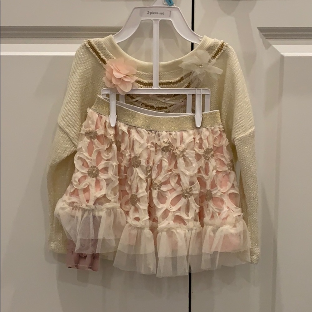 DARLING LITTLE SWEET BabySara outfit!